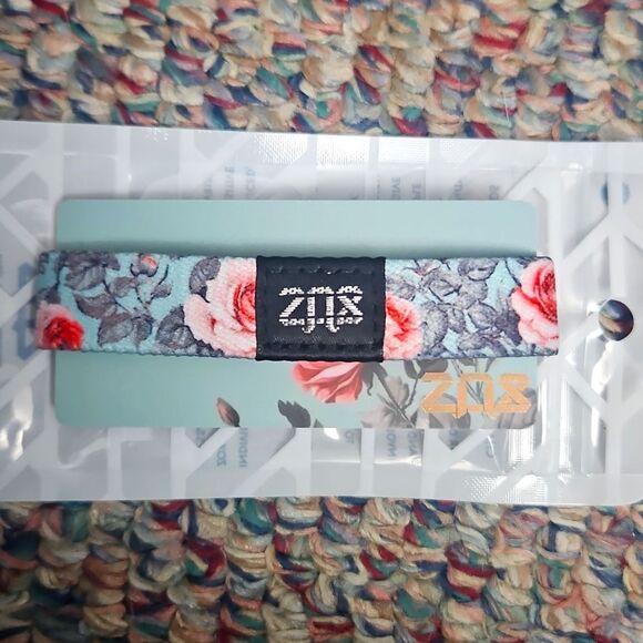 ZOX "THORNS AND ALL" #679 FLORAL ROSE BLOG POSITIVE AFFIRMATIONS WRISTBAND - Picture 3 of 9